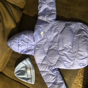 North Face T-Girls Blue size 4 Jacket and Beanie